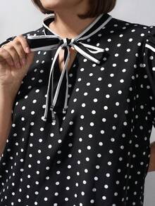Chikora 大码女式系带领波点印花花瓣袖优雅衬衫夏季假日上衣情人节嘉年华服装沙滩优雅度假黑色上衣夏季假日春夏上衣 - 黑與白 - 查看 7