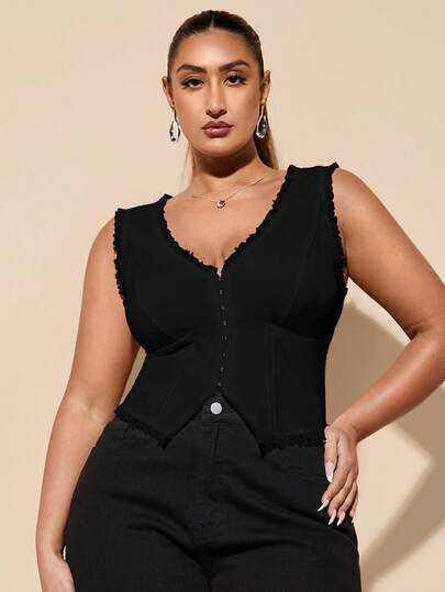 SHEIN BAE 大码女式春夏白色蕾丝拼接无袖钩针吊带背心，适合情人节、约会、毕业季、工作、派对等场合。