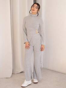 Andrea Bello 新款女式高领罗纹针织抓绒不对称金属装饰喇叭袖上衣和喇叭裤两件套，适合日常穿着，优雅青春，秋冬 - 灰色 - 查看 3