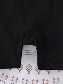 Macacão preto casual vintage para bebê menino com estampa de lua, lanterna e clima festivo, ideal para primavera/verão, férias e Ramadã. - Preto - Ver 6