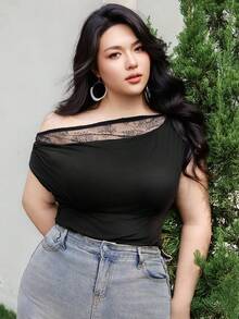 Dazy Plus Contrast Lace Elastic Bodycon Oblique Shoulder Crew Neck Black Short Sleeve T-Shirt - Black - View 7