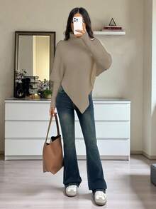 SHEIN PETITE 女士不对称蝙蝠袖下摆纯色高领毛衣，时尚百搭，适合假日度假，娇小身材也能轻松驾驭，品质升级，秋冬季款 - 卡其色 - 查看 9