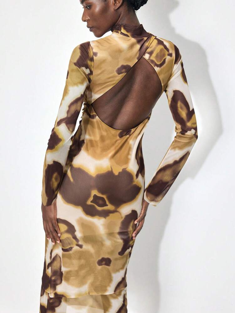 SHEIN Maija 2026 Robe longue ajustée à col imprimé tie-dye et dos nu pour femmes, printemps et été. Convient pour les déplacements urbains, les affaires, les sorties décontractées, la plage, les stations balnéaires, les événements élégants, les festivals de musique, la Saint-Valentin, l'été