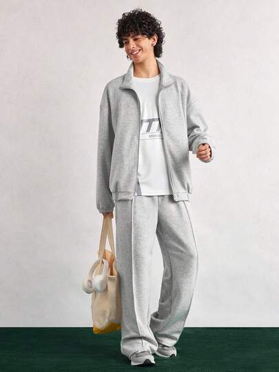 Open Phase Herrtröja med hög densitet, luftigt lager, mjuk och bekväm, moderiktig höst/vinter, kraftig stående krage, dragkedja - Jacka med styv dragkedja i kombination med herrtröja med raka ben och bekväma mjukisbyxor