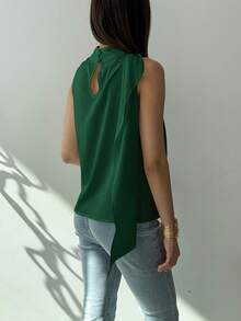 Aloruh Minimalist Commuter Sleeveless Ruched H-Line White Woven Blouse For Women, Spring/Summer - Dark Green - View 2