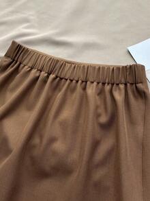 GlowEve 新款时尚百搭单排扣高腰不对称A字女裙 - 摩卡棕 - 查看 7