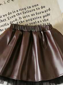 SHEIN Playful Pals 新款黑色A字女童裙，裙摆饰有网纱蕾丝配饰，舒适、时尚、优雅、甜美可爱，是日常出行的必备单品。 - 棕色 - 查看 4