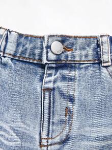 SHEIN Playful Pals Baby Boys' Washed Denim Pleated Straight Leg Casual Pants With Side Accordion Pockets - Medium Wash - View 5