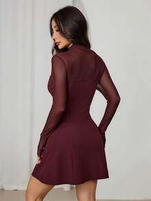 SHEIN PETITE 女士性感网纱拼接拇指孔迷你连衣裙，秋季款 - 酒紅色 - 查看 2