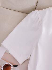 Elladie kids 2件套少女时尚甜美优雅黑色蝴蝶结装饰白色短袖上衣搭配黑色百褶裙，休闲简约夏季T恤套装 - 白色 - 查看 3