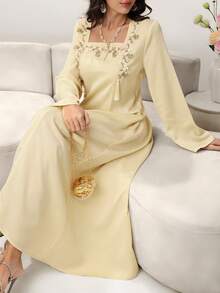Yasmyna Đầm dài tay rộng rãi màu vàng kiểu Ả Rập thêu họa tiết bất đối xứng dành cho nữ - Màu vàng - Xem 1