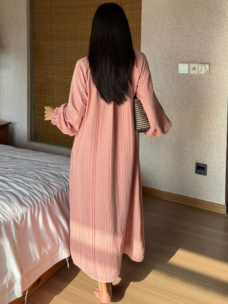 Vacation Style Pleated Contrast Color Tie Neck Lantern Sleeve Loose Mid-Length Women Nightgown