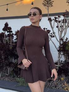 Andrea Bello 女式休闲喇叭袖简约短款毛衣裙 - 咖啡棕 - 查看 6