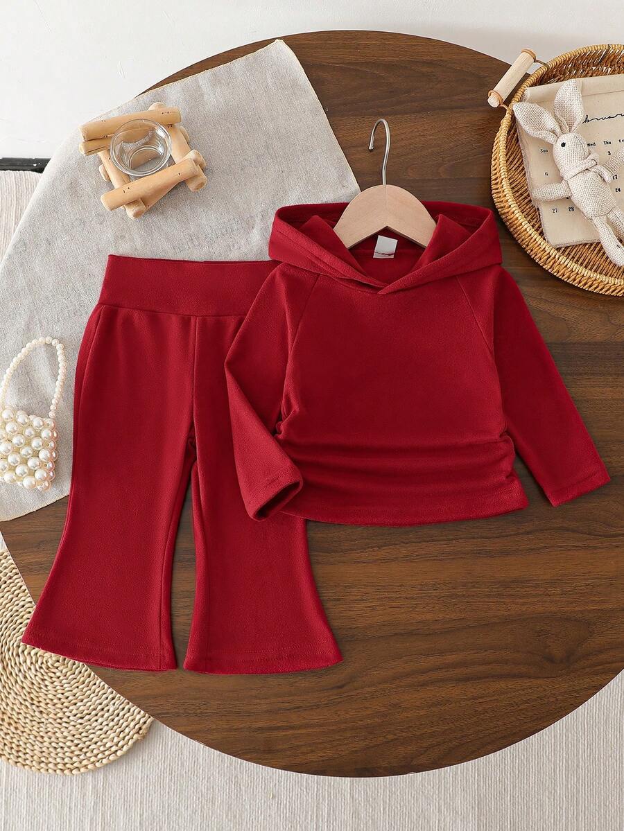 SHEIN 女婴时尚连帽长袖卫衣和喇叭裤套装 - 酒紅色 - 查看 1