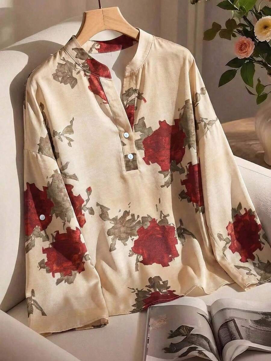 Chiquease Áo kiểu nữ Prunus Armeniaca màu sắc, cổ chữ V nhỏ, in họa tiết, tay dài rộng rãi có thể điều chỉnh, thanh lịch và trưởng thành, phù hợp cho tiệc tùng, chụp ảnh, trang phục mùa đông cho nữ, mùa hè, mùa xuân, ngày Valentine, lãng mạn, hẹn hò, đi biển, đám cưới, sinh nhật, đi chơi, trang phục thanh lịch, thường ngày, kỳ nghỉ, lễ tốt nghiệp. Áo kiểu hoa cho nữ, áo sơ mi hoa, áo lụa cho nữ. - Màu be - Xem 1