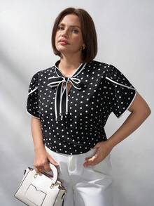 Chikora 大码女式系带领波点印花花瓣袖优雅衬衫夏季假日上衣情人节嘉年华服装沙滩优雅度假黑色上衣夏季假日春夏上衣 - 黑與白 - 查看 6