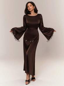 Aloruh 浪漫V领长袖流苏装饰收腰连衣裙（女款） - 深棕色 - 查看 4