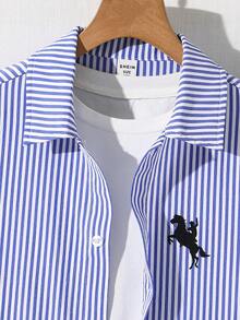 SHEIN 两件套男童休闲日常舒适条纹Polo领短袖衬衫和纯色梭织长裤套装 男士两件套男童裤子两件套男童衬衫和裤子套装 条纹衬衫 - 彩色 - 查看 3