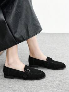 CUCCOO BIZCHIC 新款复古乐福鞋 小号真皮鞋 圆头 平底 套脚搭扣通勤鞋 女款 - 黑色 - 查看 4