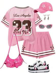 SHEIN 青少年女孩粉色夏季80年代運動衫賽車服裝，美國洛杉磯23號設計休閒運動圓領T恤與短褲2件套，Y2K - 彩色 - 查看 2
