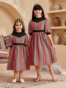 SHEIN Vestido para rapariga tween estilo boémio com gola alta, mangas pétala e riscas - Preto - Ver 1