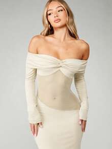 MISSGUIDED Vestido largo de fiesta formal con hombros descubiertos, mangas largas de malla y silueta ajustada - Crema - Ver 3