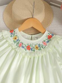 Emery Rose Kids Emery Rose Kids 少女碎花圆领泡泡袖荷叶边下摆休闲连衣裙 - 綠色 - 查看 9