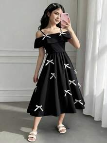 SHEIN Đầm đen chất liệu vải có họa tiết, dây mảnh, trễ vai, trang trí nơ, dành cho bé gái. - màu đen - Xem 1