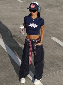 Rina Fox Áo thun crop top ôm dáng, họa tiết hoa ly màu hồng, phong cách thường ngày. - Màu xanh lam - Xem 1