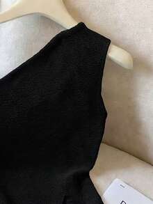 GlowEve Women's Fashion Solid Color Asymmetric Lettuce Hem Camisole - Black - View 4