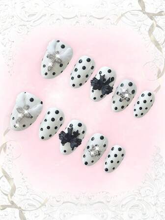 Anime 10 Stück süße Schleifen-Musik-Noten-Stern-Elemente hochwertige handgefertigte Kunstnägel + 3 Stück doppelseitiger Kleber, Y2K französischer Stil Strass-Kette Polka-Punkt abnehmbare Nail-Art-Aufkleber, geeignet für Feiertage, Partys, Tanzen und den täglichen Gebrauch