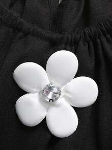 SHEIN Vestido de vacaciones ajustado con cuello halter y estampado floral elegante para niña preadolescente - Negro - Ver 3