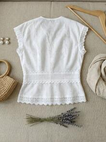 SHEIN Franclia Camisa casual de mujer con cuello redondo, abotonadura sencilla y bordado hueco - Blanco - Ver 2