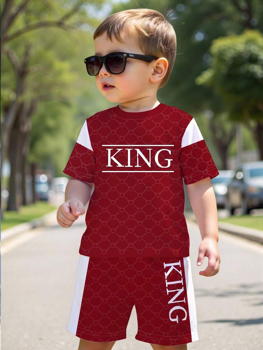SHEIN Playful Pals 一套男婴休闲时尚简约“KING”字母和几何印花短袖圆领T恤和短裤套装,适合户外运动穿着,春夏款。 - 彩色 - 查看 1