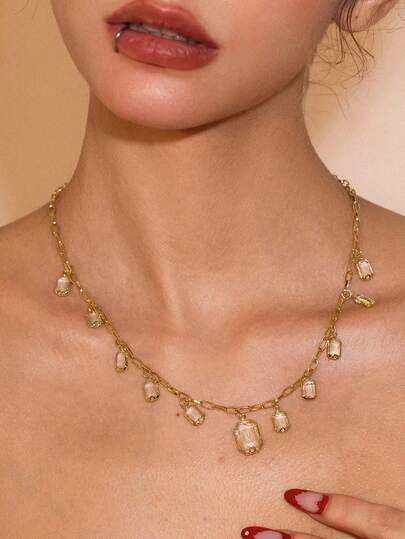 Glisma 女士时尚百搭优雅吊坠项链，复古金饰，适合各种场合，尽显高贵气质，金属质感，复古风情，优雅迷人，送给妈妈/女士/女孩/母亲的完美礼物，宝石点缀，心形吊坠，情人节/复活节/旅行/海滩/度假/波西米亚风/朋克风