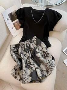 GlowEve 2pcs Women Knit Crew Neck Top + Jacquard Shorts Set - Black - View 1