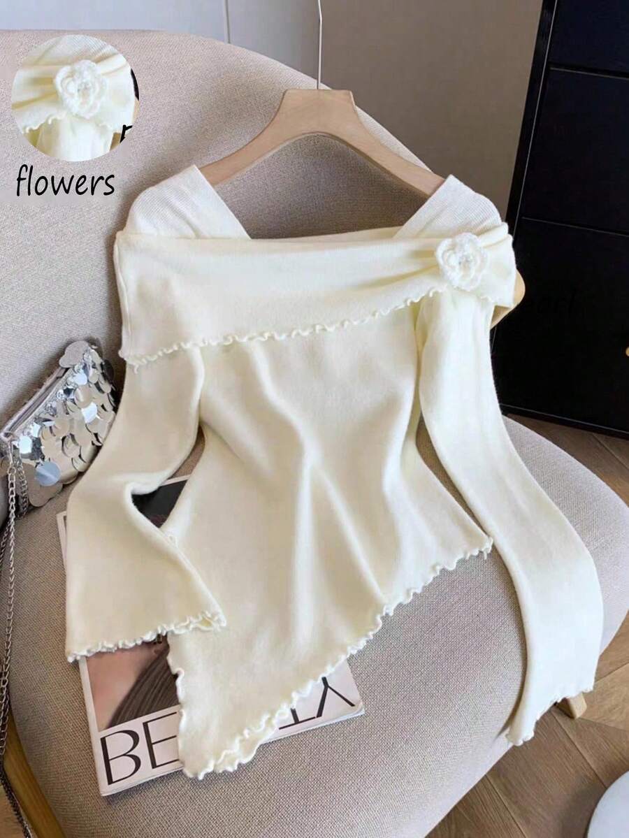 GlowEve Kaos Fashion Lengan Panjang Wanita Warna Polos dengan Dekorasi Bunga 3D dan Hiasan Rumbai - Putih - View 1