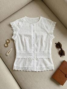 SHEIN Franclia Camisa casual de mujer con cuello redondo, abotonadura sencilla y bordado hueco - Blanco - Ver 3
