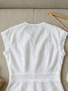 SHEIN Franclia Camisa casual de mujer con cuello redondo, abotonadura sencilla y bordado hueco - Blanco - Ver 6
