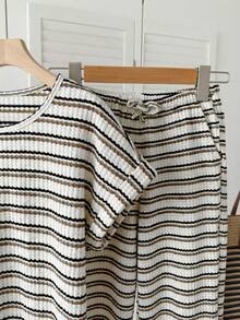 SHEIN Tween Girls' Casual Loose Comfortable Striped Round Neck Short Sleeve T-Shirt And Pants Set - Multicolor - View 5