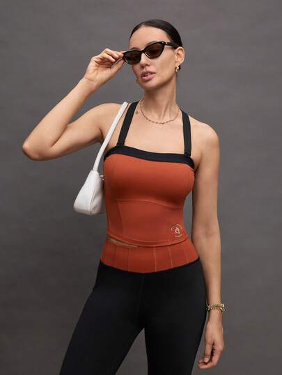 Activina 女士休闲日常健身运动背心式字母印花抹胸短款运动T恤瑜伽上衣带文胸女士瑜伽上衣带文胸运动上衣连体运动服