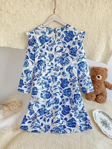 Robe à manches courtes avec motif floral chinois pour filles, garniture en dentelle qui met en valeur le charme oriental, élégante et confortable pour les préadolescentes. Conception pratique avec ouverture dans le dos, convient pour le printemps/automne et l'automne/hiver