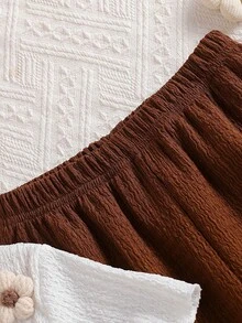 Sparklyn 女童两件套：白色纹理短袖上衣 + 卡其色纹理阔腿裤，饰有3D立体花朵蝴蝶结，适合夏季休闲和度假穿着 - 咖啡棕 - 查看 5