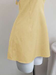 Elamini 深V领露背系带优雅性感A字连衣裙，春夏款 - 淡黃色 - 查看 6