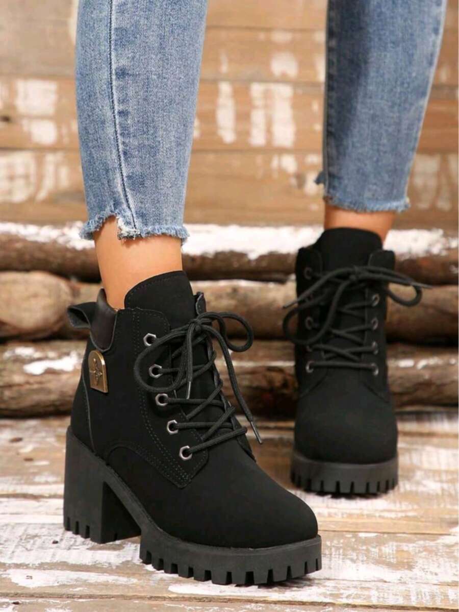 .Nuevos botines de tacón alto con adornos para otoño/invierno. Botas de mujer con tacón grueso, cordones y punta redonda.(Altura del tacón 7 cm) - Negro - Ver 1