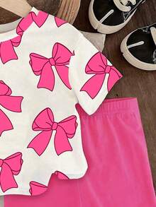 SHEIN 一套女婴休闲时尚可爱甜美情人节蝴蝶结印花圆领短袖T恤和针织修身短裤套装，适合夏季外出穿着 - 彩色 - 查看 3
