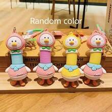 SHEIN Basic living 随机颜色创意可伸缩鸭子钥匙扣，趣味卡通，缓解压力，可挂包包，可装饰汽车，可作链条，小礼物。 - 彩色 - 查看 8