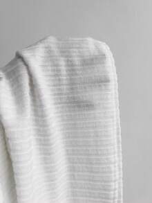 Elamini Đầm len dệt kim màu trắng phối lông giả, điểm nhấn là nơ hồng, kiểu dáng trễ vai, không tay, ôm sát, ngọt ngào, dễ thương, thanh lịch theo phong cách Y2K cho mùa xuân/hè, đa năng cho năm mới và mặc hàng ngày. - trắng - Xem 7