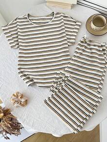 SHEIN Tween Girls' Casual Loose Comfortable Striped Round Neck Short Sleeve T-Shirt And Pants Set - Multicolor - View 6