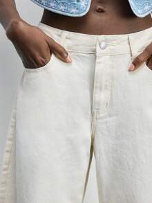 Maija Women's White Low-Rise Curved Wide-Leg Jeans, Summer Casual Women's Cropped Pants - White - View 4